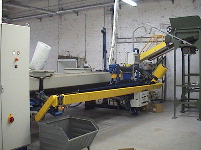 Линия для сборки и порошковой окраски кровельных саморезов (метизов)